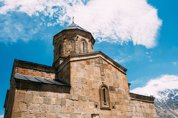Fototapeta premium Gergeti Trinity Church Or Tsminda Sameba - Holy Trinity Church N