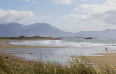 Fototapeta na wymiar Quiet beach in County Kerry, Ireland 