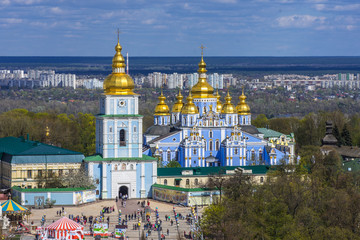 Fototapeta na wymiar St Michael's Golden-Domed Monastery and Cathedral at Kiev, Ukraine