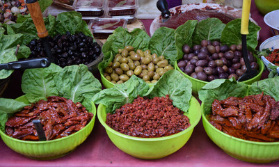 Oliven auf einem Markt