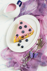 Pie with cottage cheese, cornflakes and blueberries