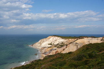 Fototapeta premium Gay Head Cliffs on Martha’s Vineyard Coastline – Scenic Massachusetts Landscape
