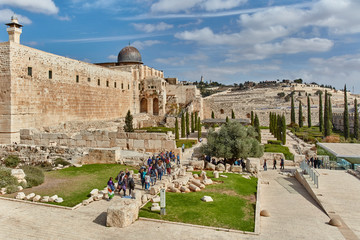 Jerusalem - 15 November, 2016: Group of tourists travel trough Jerusalem