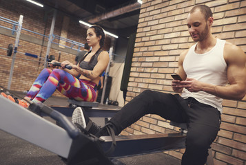 Fit couple on the health club