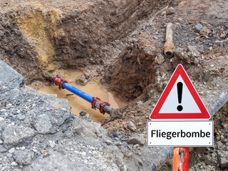 Warnschild Fliegerbombe