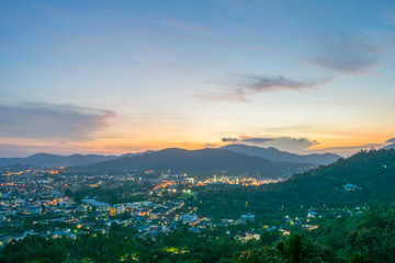 Fototapeta premium beautiful sunset over city