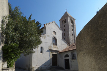 Fototapeta na wymiar View of the church from the streets of VIlla Olga, Croatia