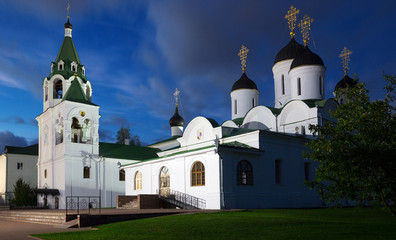 Fototapeta na wymiar orthodox monastery in murom