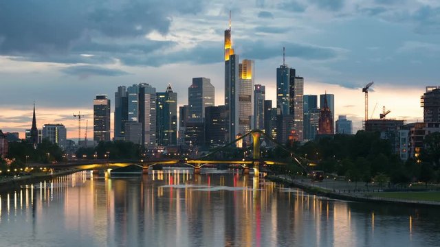 Zoomin timelapse of sunset in Frankfurt am main