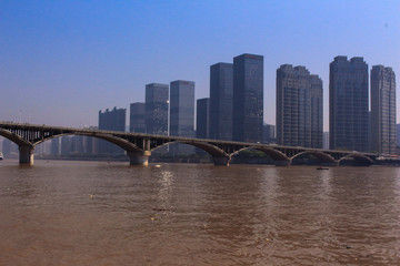 Naklejka premium 湖南长沙橘子洲大桥长沙江边