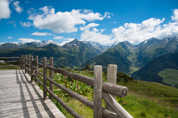 Aussicht zu den Bergen