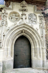 Fototapeta na wymiar Marienkirche in Frankfurt an der Oder, Seitentor