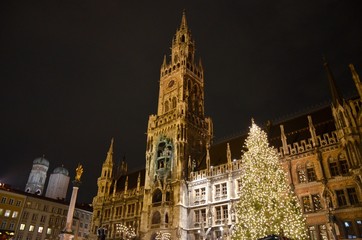 Fototapeta na wymiar Weihnachten in München 