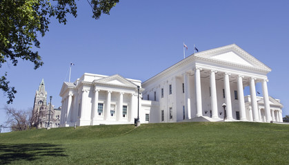 Fototapeta na wymiar Richmond, Virginia statehouse.