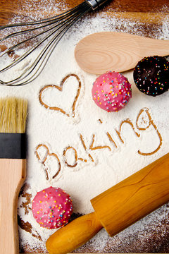 Love Baking with cupcakes - flour writing
