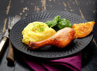 Duck leg roasted with potato