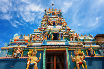 A traditional Hindu temple in Galle road 8000, Colombo, Sri Lanka - obrazy, fototapety, plakaty
