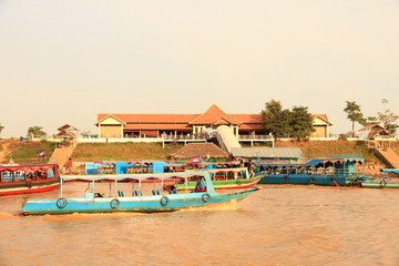 Fototapeta na wymiar Chong Khneas in Tonle Sap, Cambodia