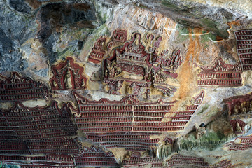 Buddhas in cave