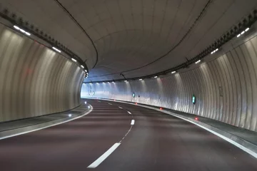 Foto op Plexiglas Tunnel snelweg tunnel