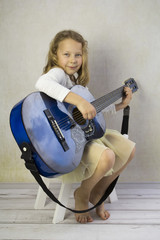 Dziewczynka z gitarą