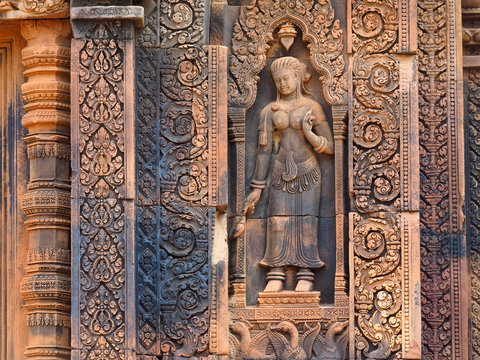 Dancing apsara on the wall in Angkor Wat, Siem Reap, Cambodia.