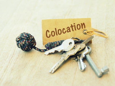 colocation sur pancarte,concept avec cl&eacute;s