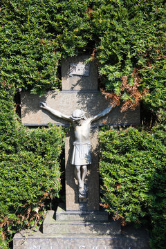 Jesus am Steinkreuz