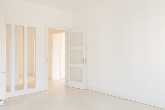 White empty room in apartment