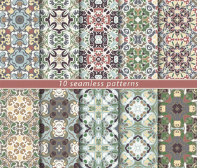 Set of seamless oriental patterns