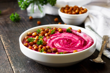 Beet cream soup with baked chickpeas