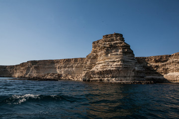 Fototapeta na wymiar sea cliffs