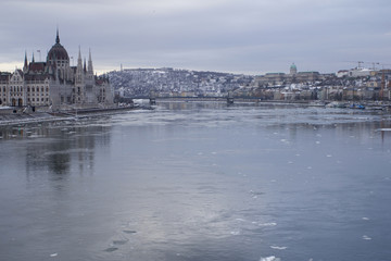 Obraz premium Winter in Budapest
