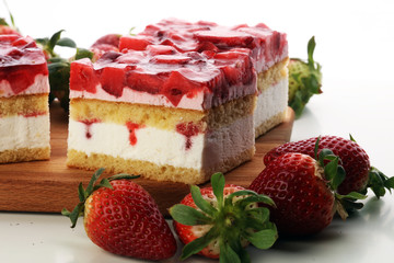 strawberry cake