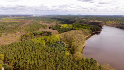 Fototapeta na wymiar Seenlandschaft - Luftbildaufnahme