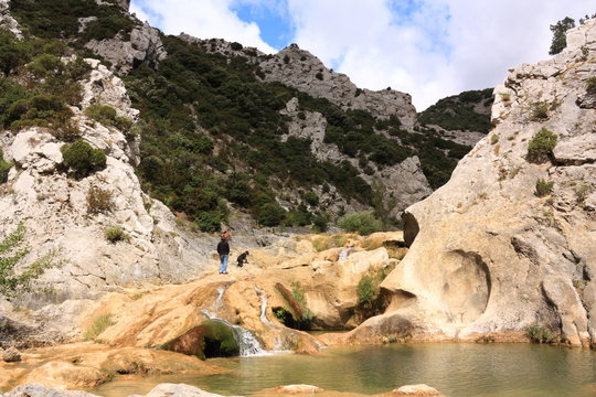 Gorges de Galamus dans les Pyr&eacute;n&eacute;es orientales, France