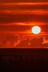 Obraz premium Sunset Over the Ocean