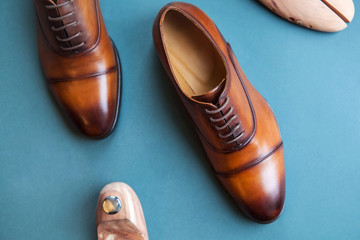 men's shoes with blocks