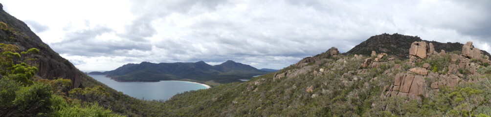 Fototapeta na wymiar Panoramic view of Wineglass Bay,Freycinet National Park, Tasmania, Australia