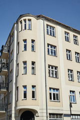 Fototapeta na wymiar Modern facade of the building in Poznan.