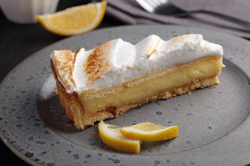Lemon pie with meringue