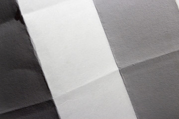 сложенный лист бумаги