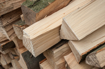buches de bois coupé 