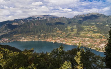 Fototapeta premium mountain range around