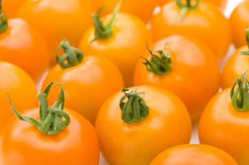 黄色いミニトマト