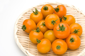 黄色いミニトマト