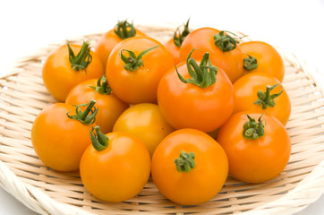 黄色いミニトマト