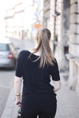 girl posing on the street