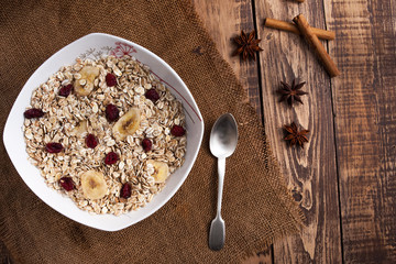 oats plate with fruits 