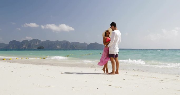 Сouple Embracing On Beach, Man And Woman In Love Happy Tourists On Summer Holiday Slow Motion 60